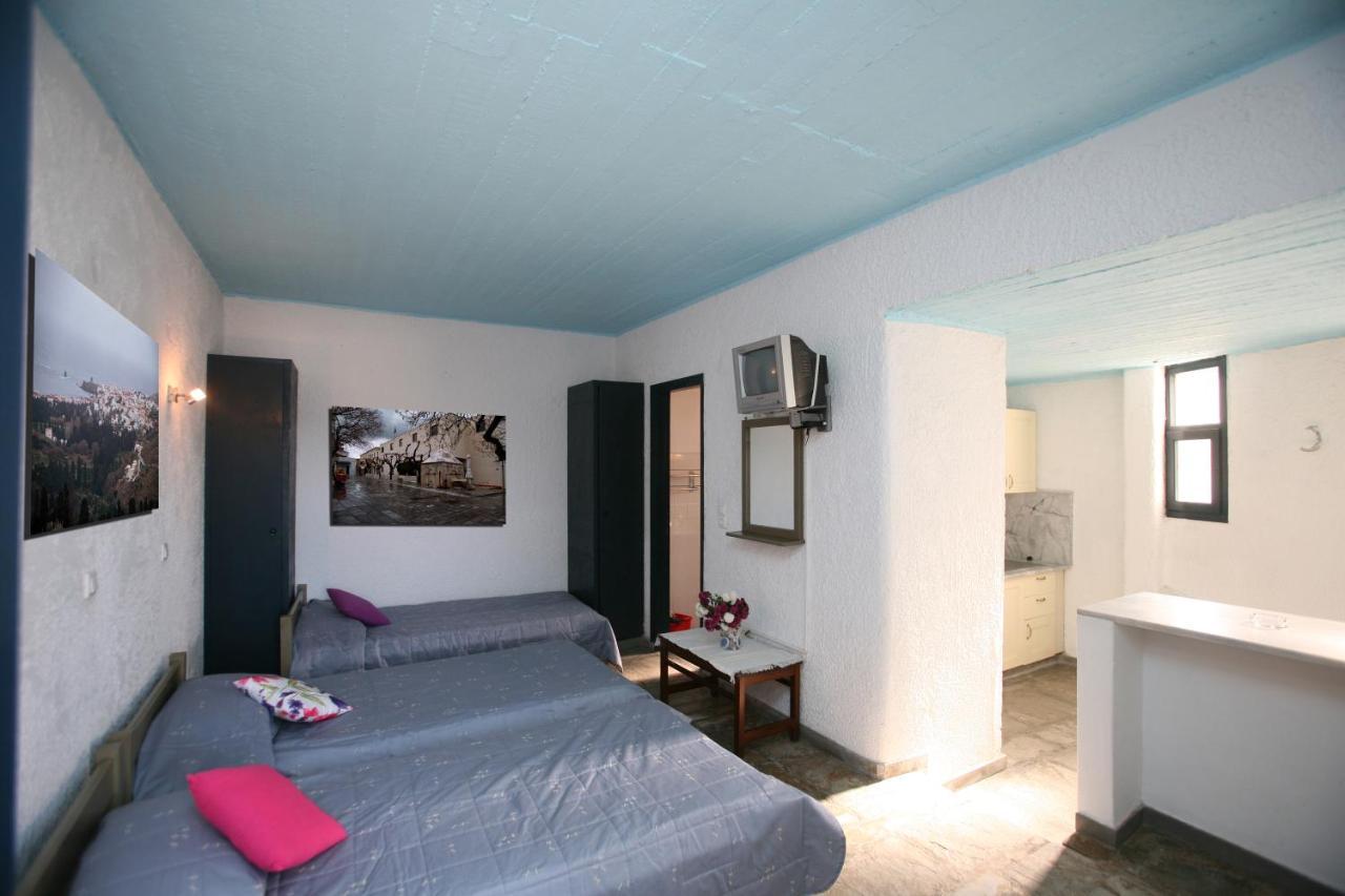 St George Studios & Apartments バトシ エクステリア 写真