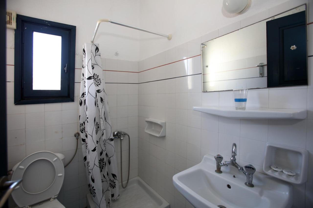 St George Studios & Apartments バトシ エクステリア 写真